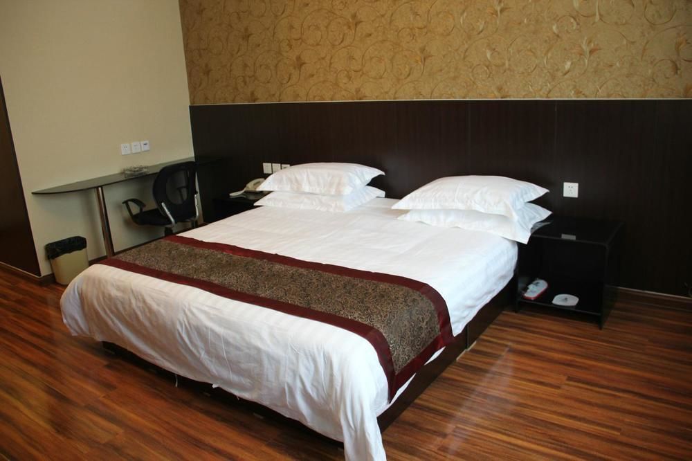 Super 8 Hotel Цзинань Экстерьер фото